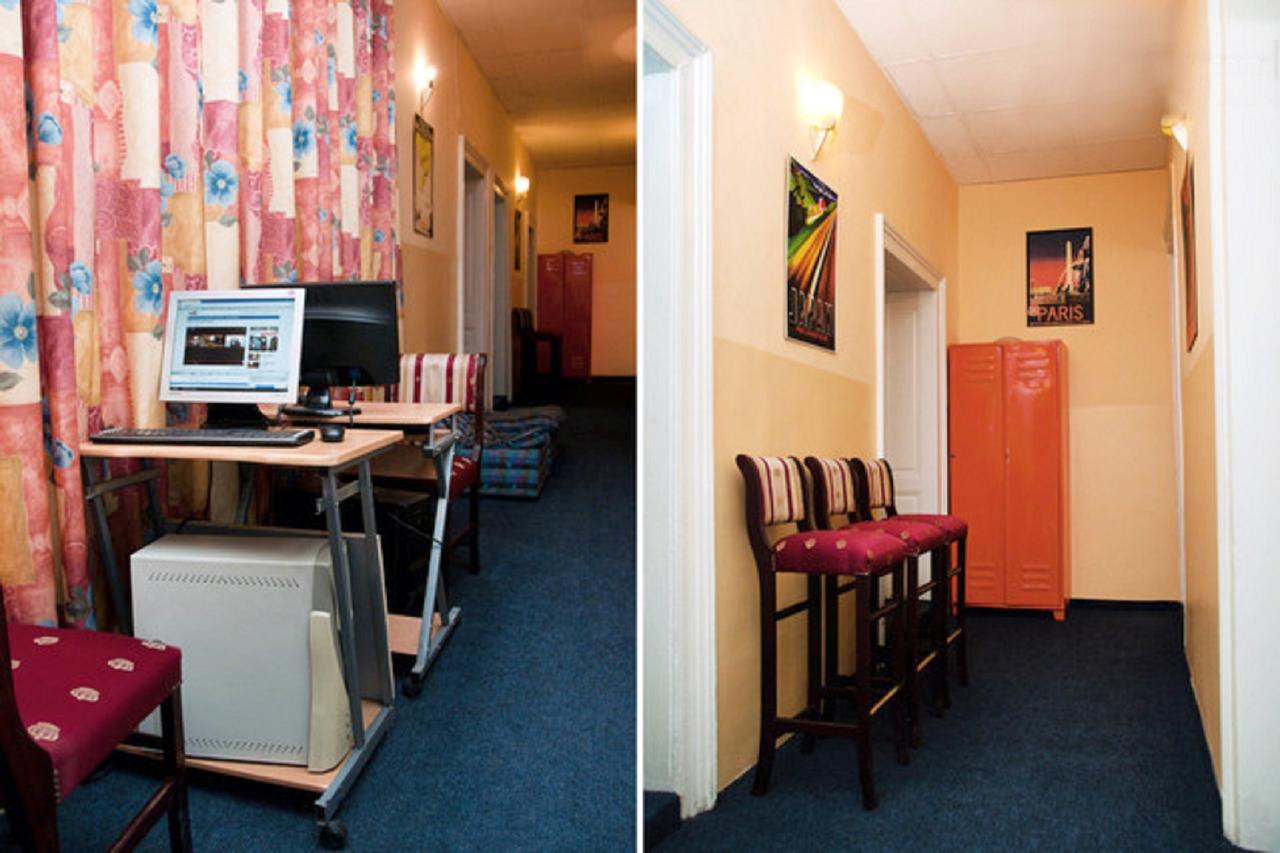 Central Station Hostel Belgrado Esterno foto
