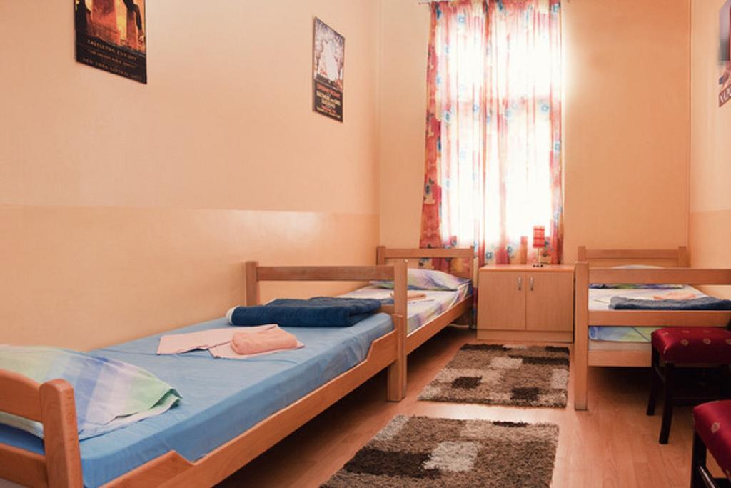 Central Station Hostel Belgrado Esterno foto